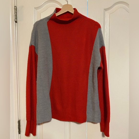 Liz Claiborne Sweaters - Liz Claiborne Sweater